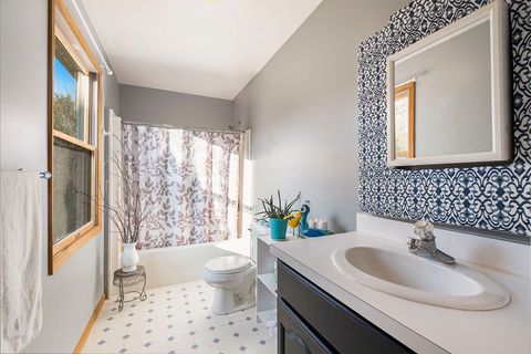 A home in IndependenceCharterTownship_Oakland