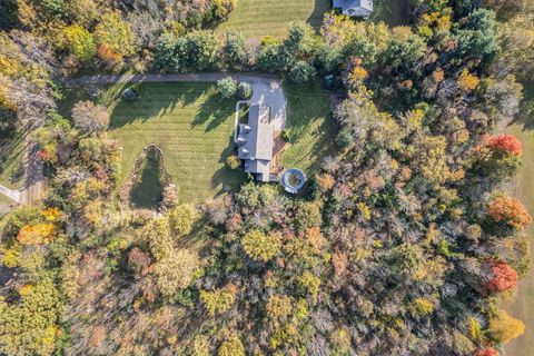 A home in IndependenceCharterTownship_Oakland