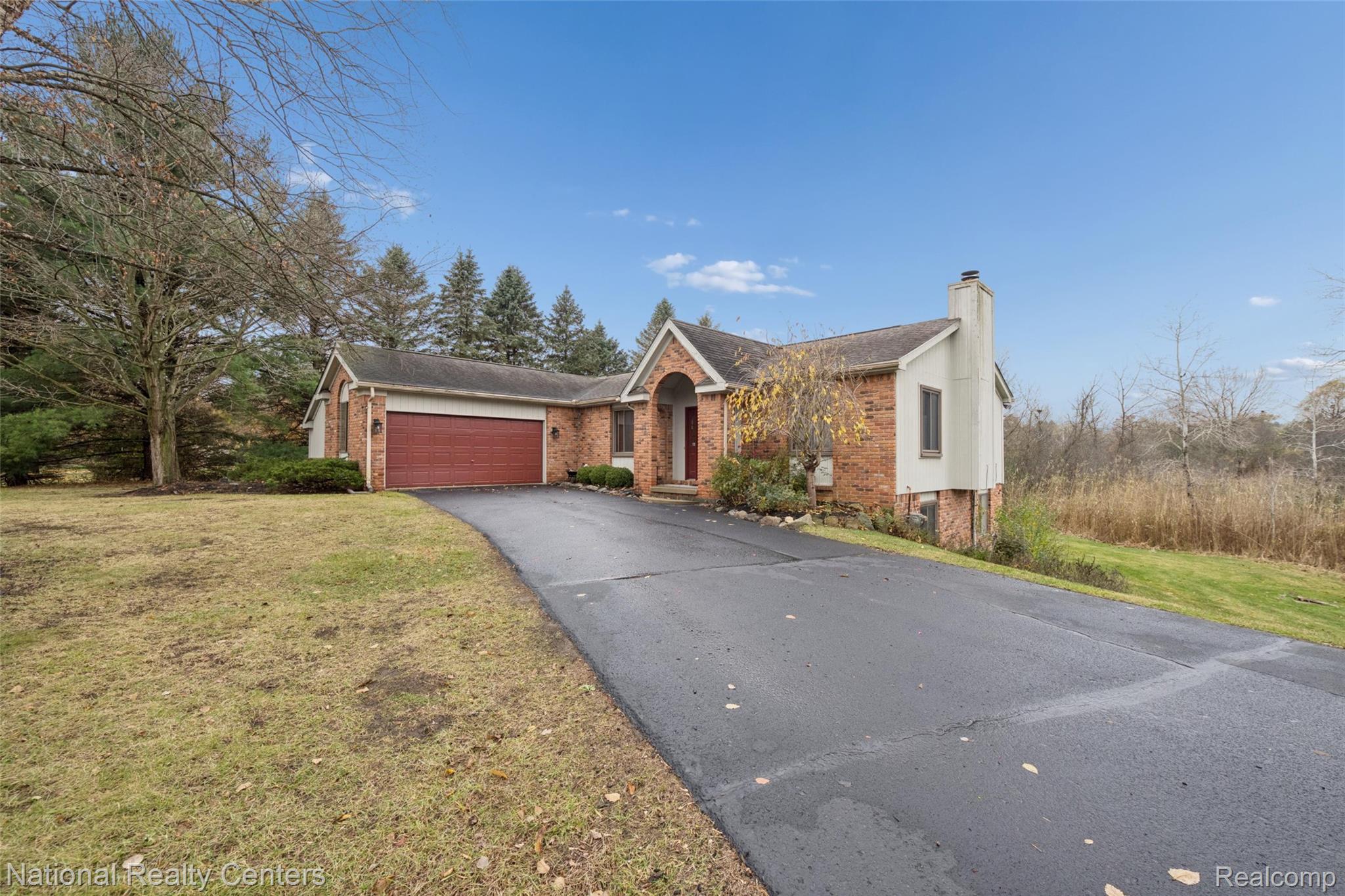 2893 Debbiwood Court