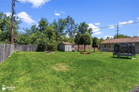 Tiny photo for 6428 Saline Drive, Waterford Charter Township, MI 48329 (MLS # 5050209273)