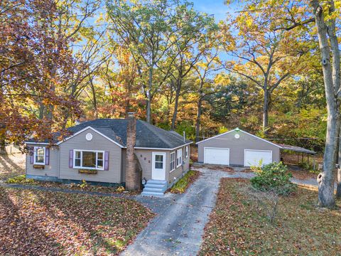 585 W River Road North Muskegon City MI 49445