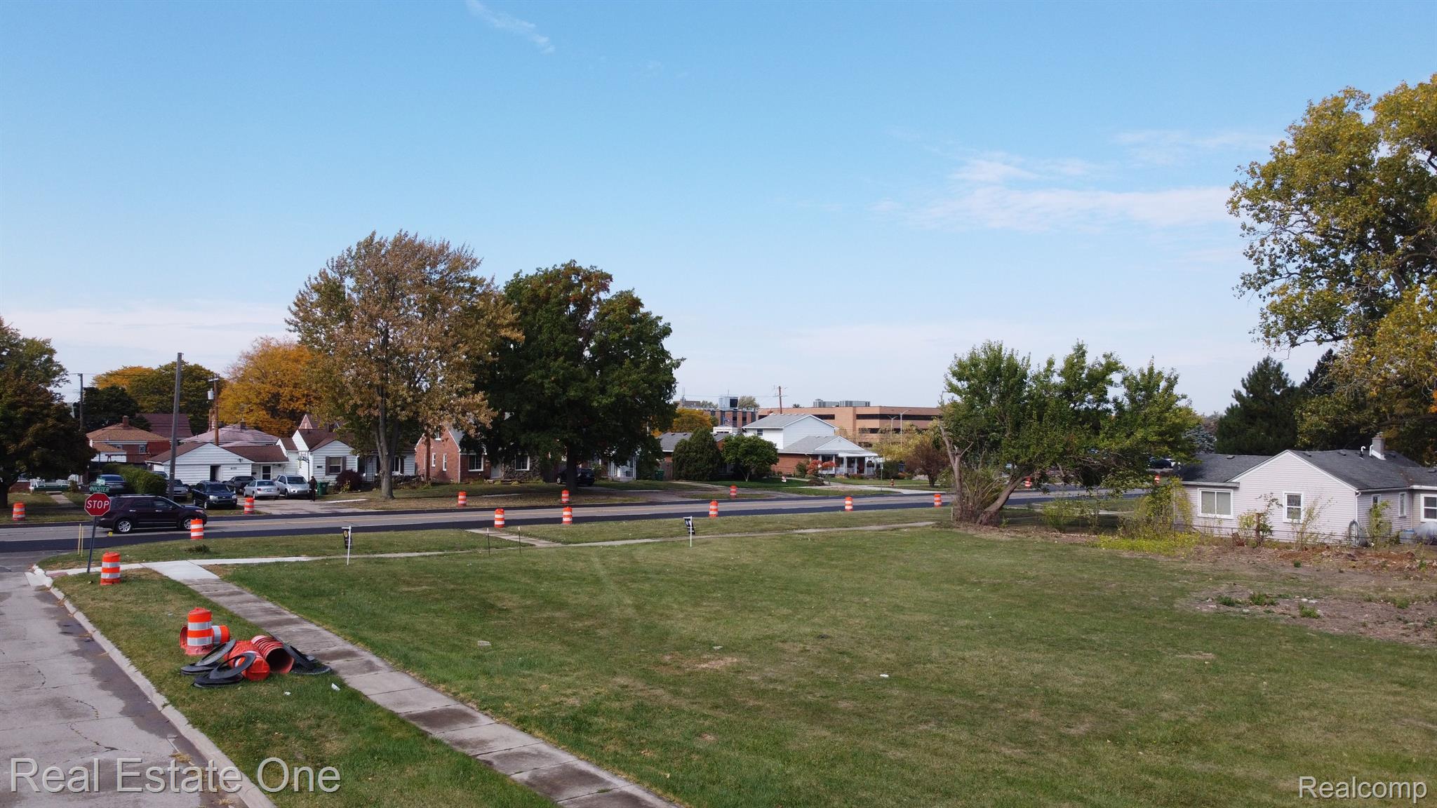 6154 N INKSTER RD