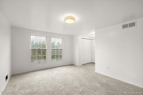 Tiny photo for 3403 Crooks Road, Royal Oak Charter Township, MI 48073 (MLS # 20261016192)