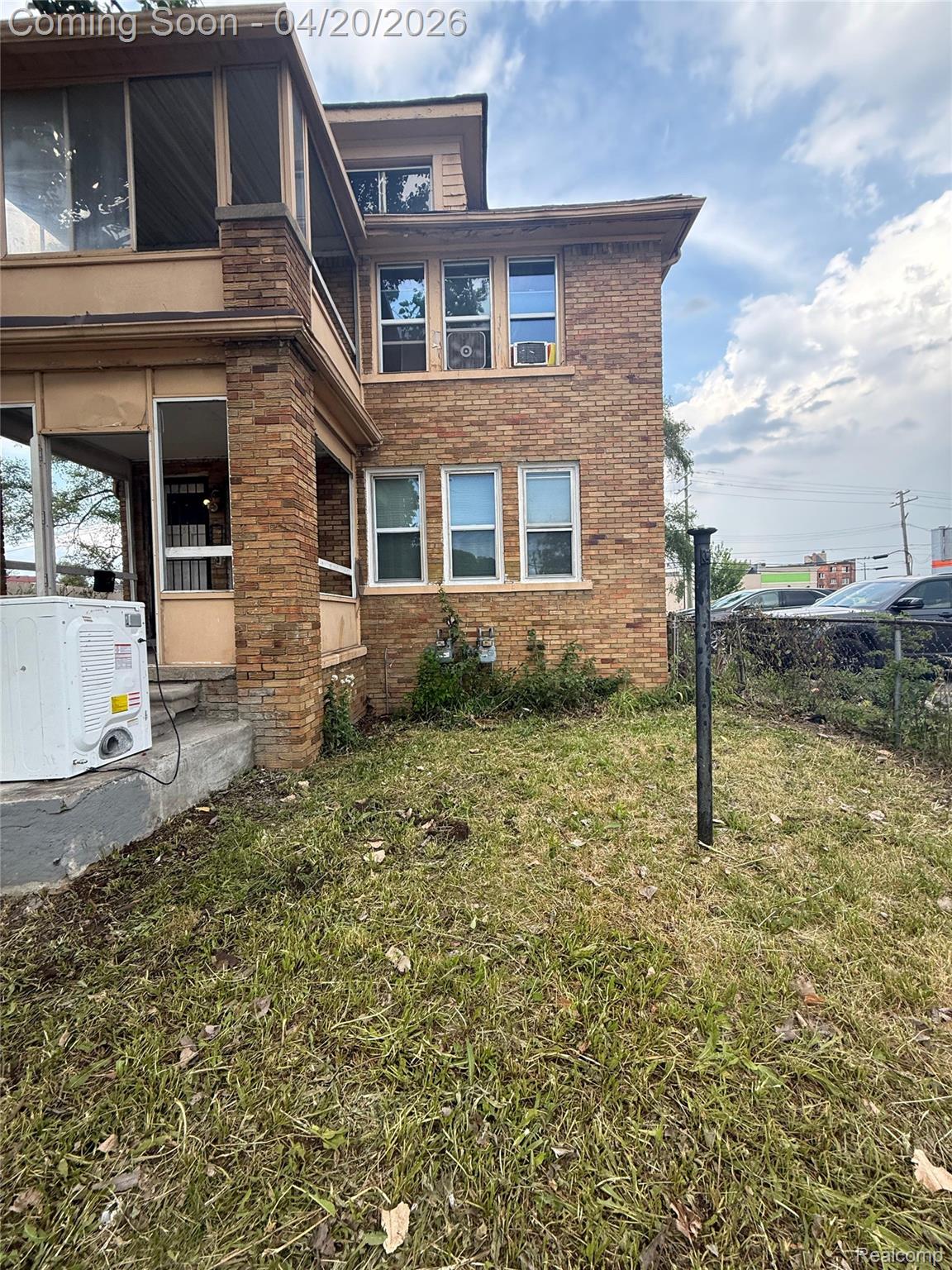 13526 La Salle Boulevard