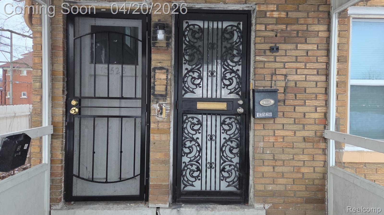 13526 La Salle Boulevard