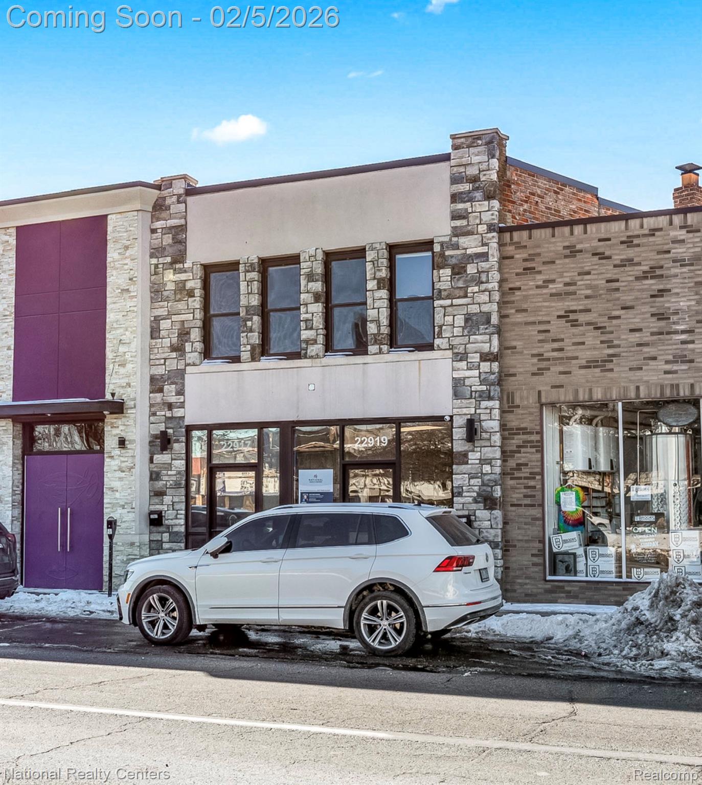 22917-22919 Woodward Avenue