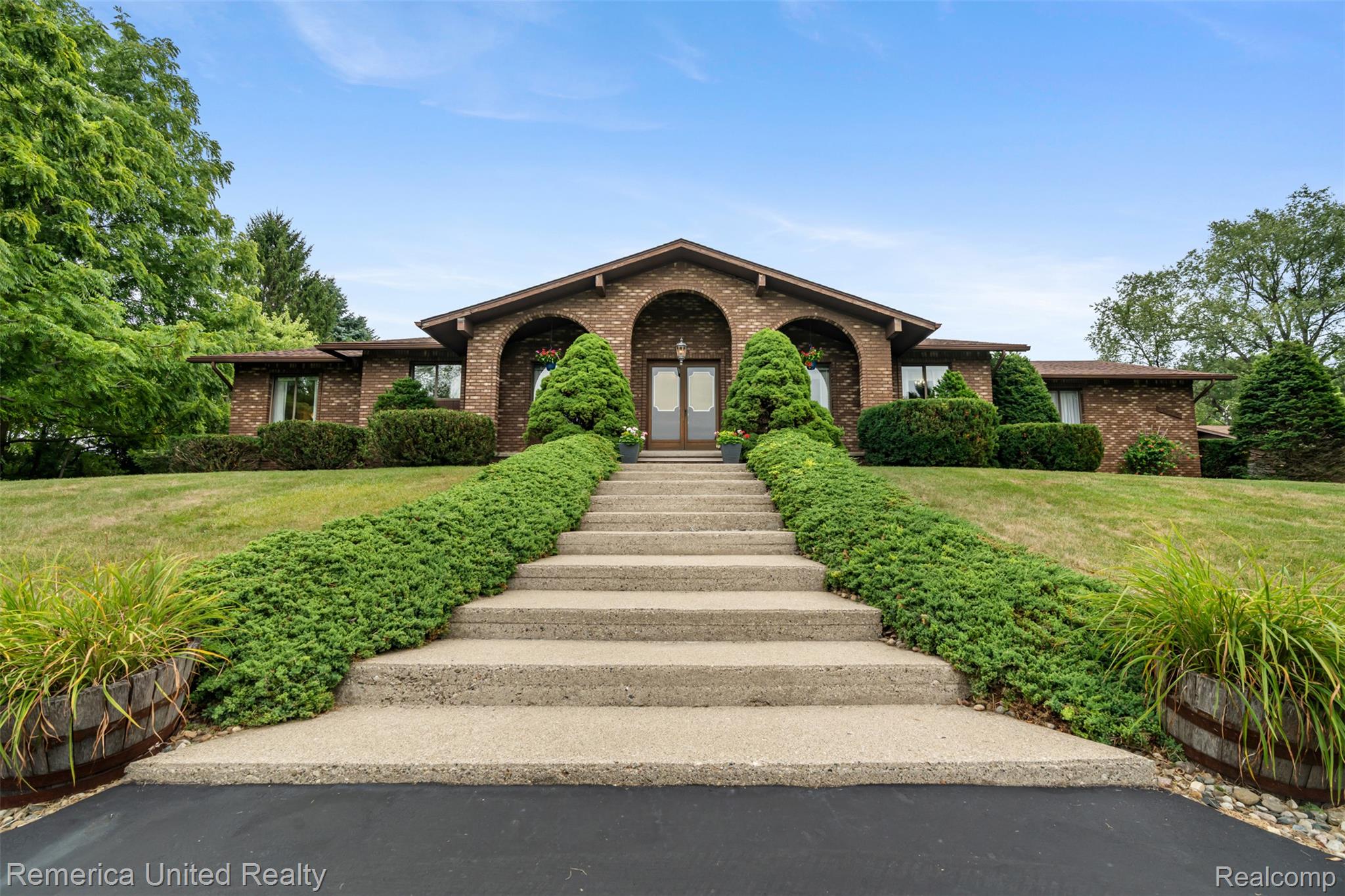 59245 Bishop Road