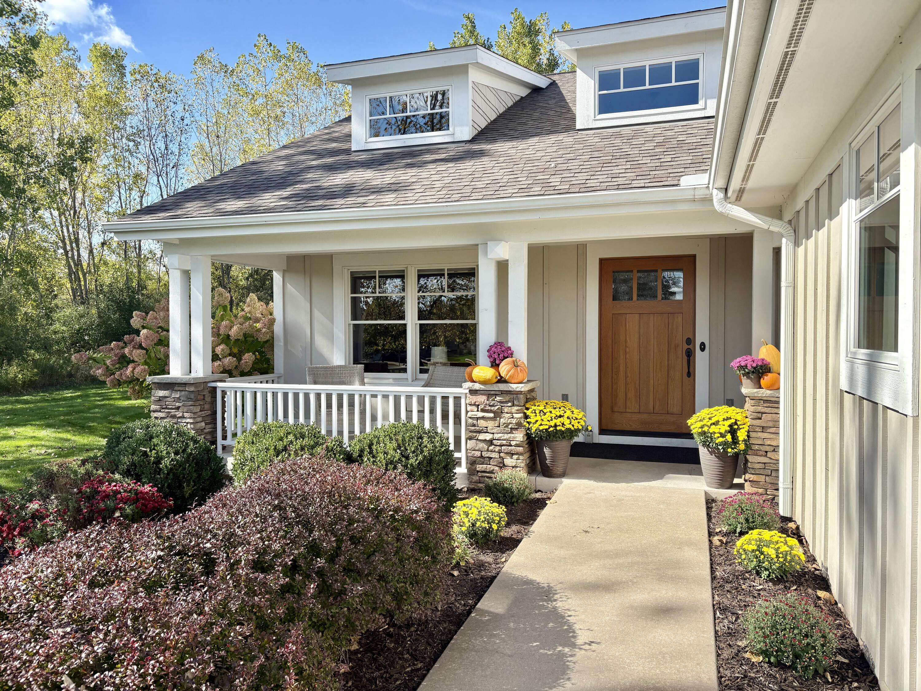 Cascade Charter Township, Michigan 49546, United States, 3 Bedrooms Bedrooms, ,3 BathroomsBathrooms,Residential,Pending,227388