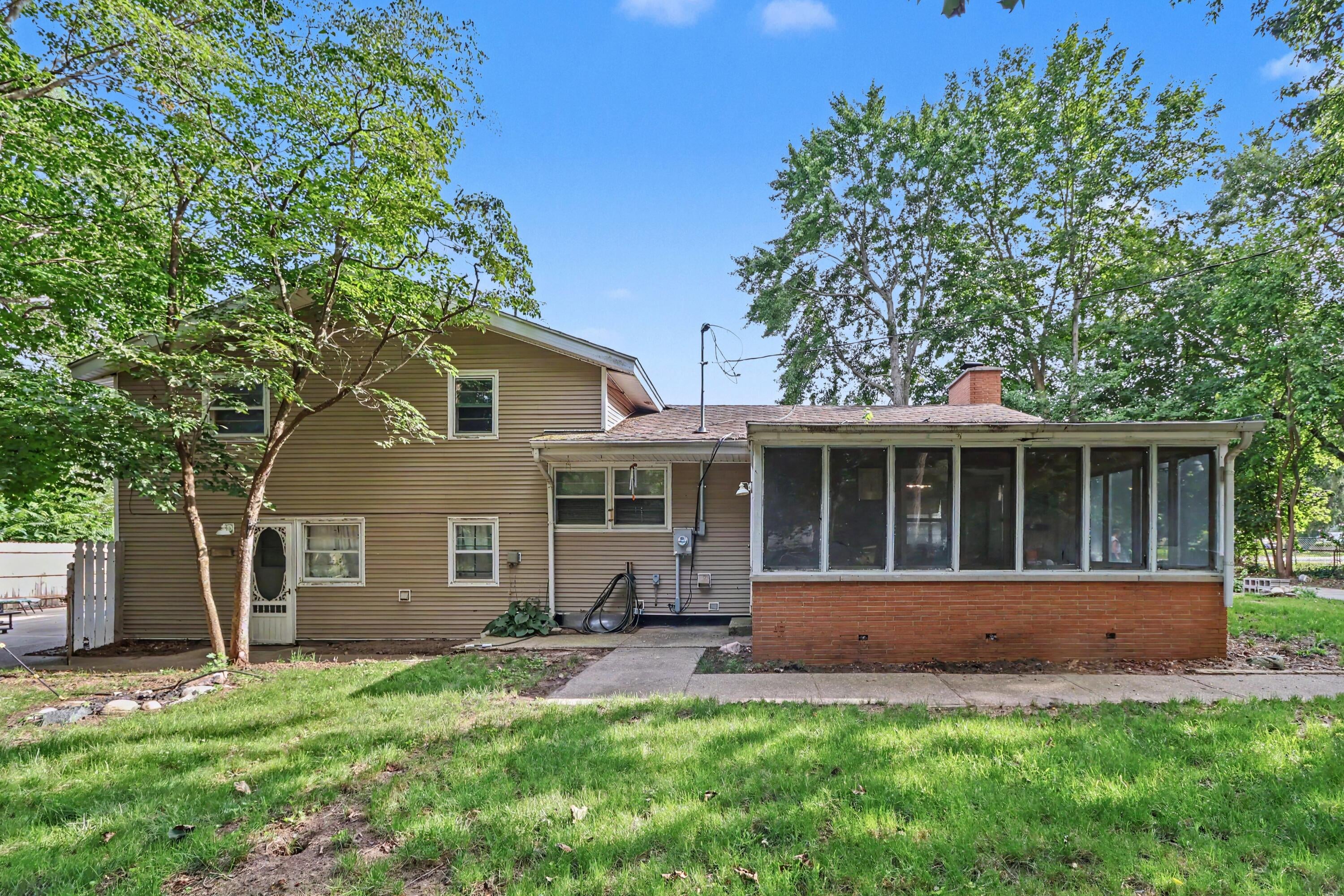 42910 Evergreen Park Drive