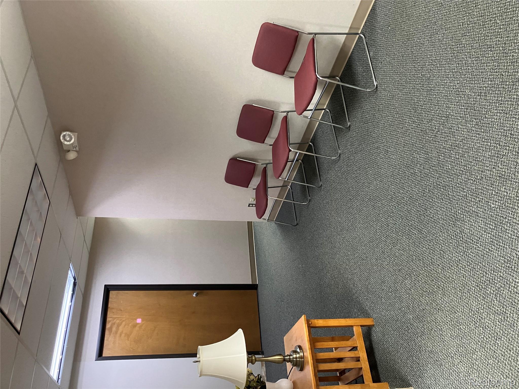 6695 HIGHLAND Road 106B