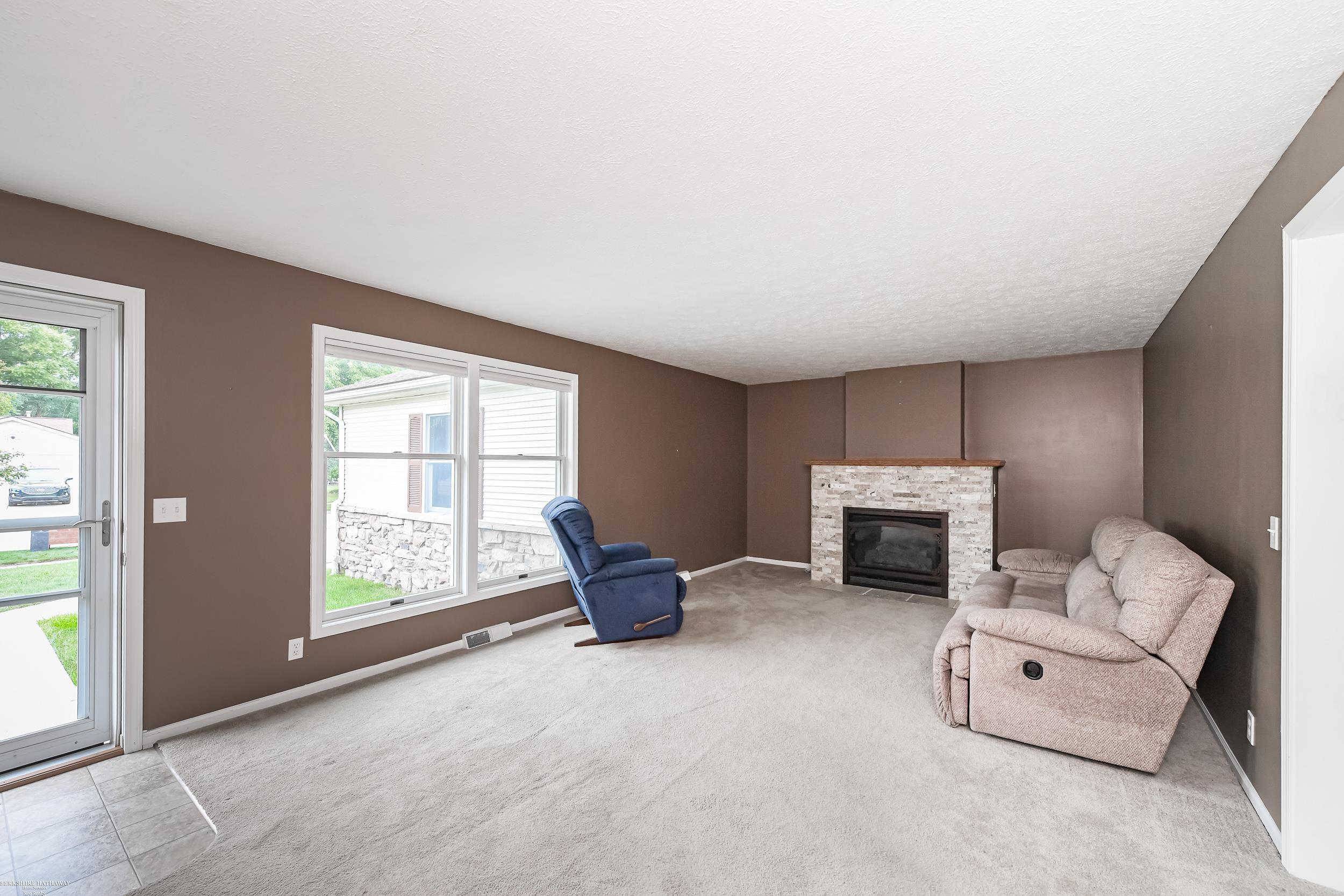 21700 Brookside N Drive