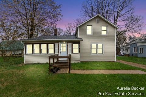 425 S Cedar Street Allegan City MI 49010
