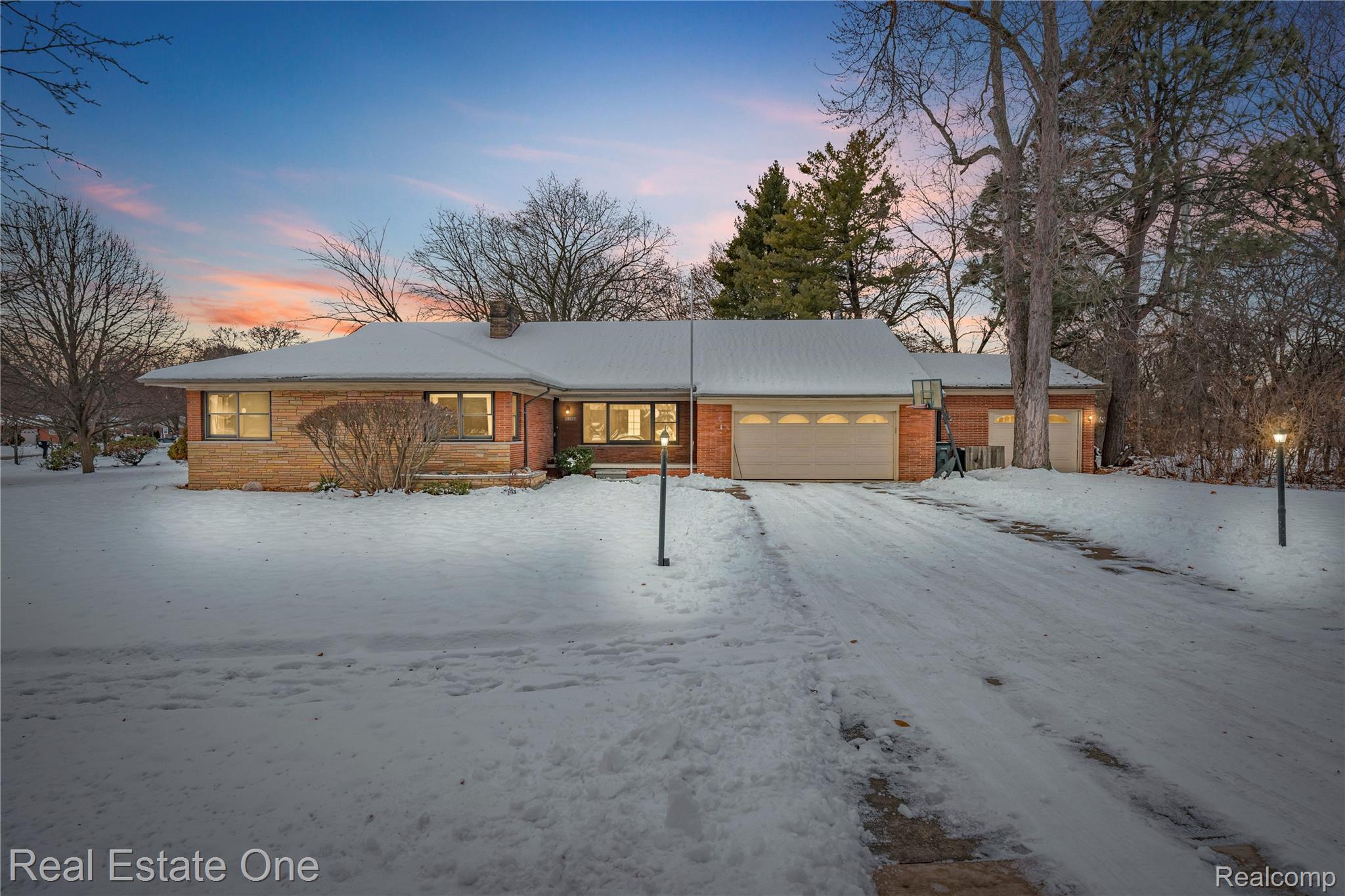 28615 Bloomfield Drive