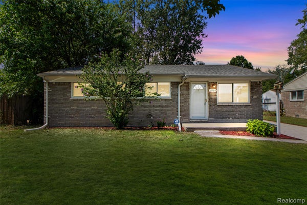 15768 WENDY ST, TAYLOR, MI 48180 - Image cb9b4f75f730cff38f67503cce37fe3e/2108213901