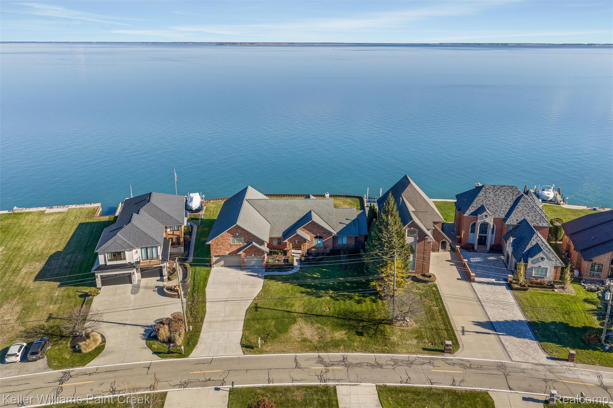 37580 Lakeshore Drive