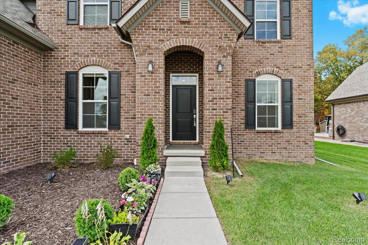 48255 Amber Lane Drive