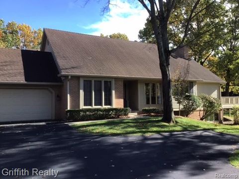 4562 Golf View Drive Genoa Township MI 48116