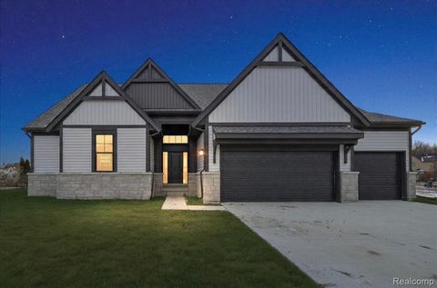 28324 Nadia Lane Chesterfield Township MI 48047