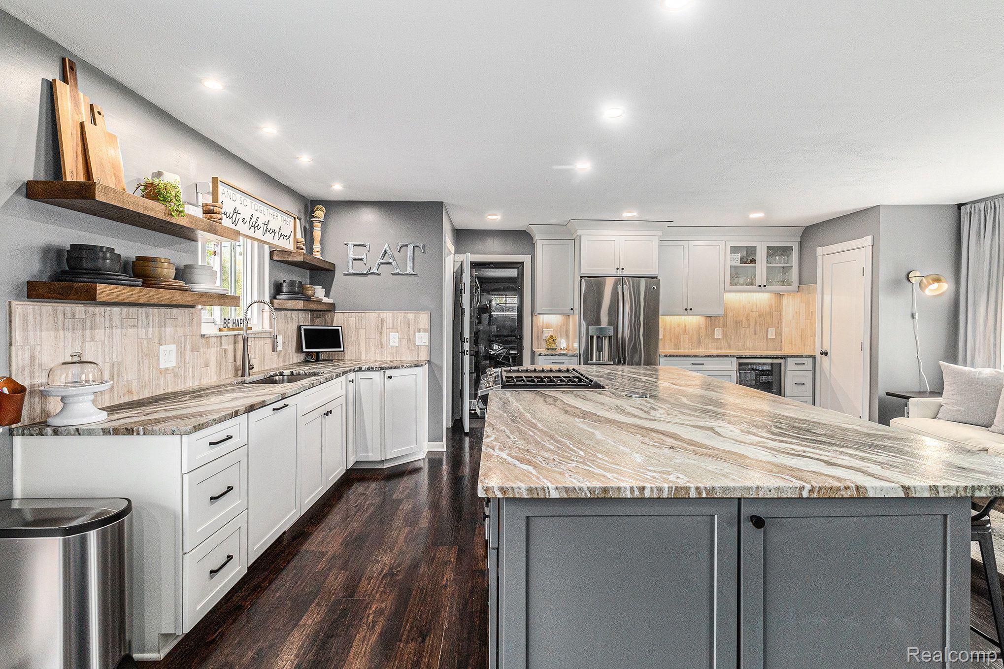 890 BEACHWAY Drive