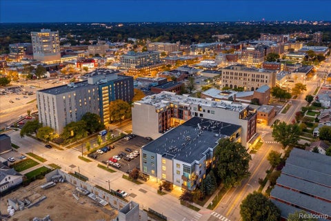 Photo of 614 S Troy St #203, Royal Oak City, MI 48067 (MLS # 20261085361)