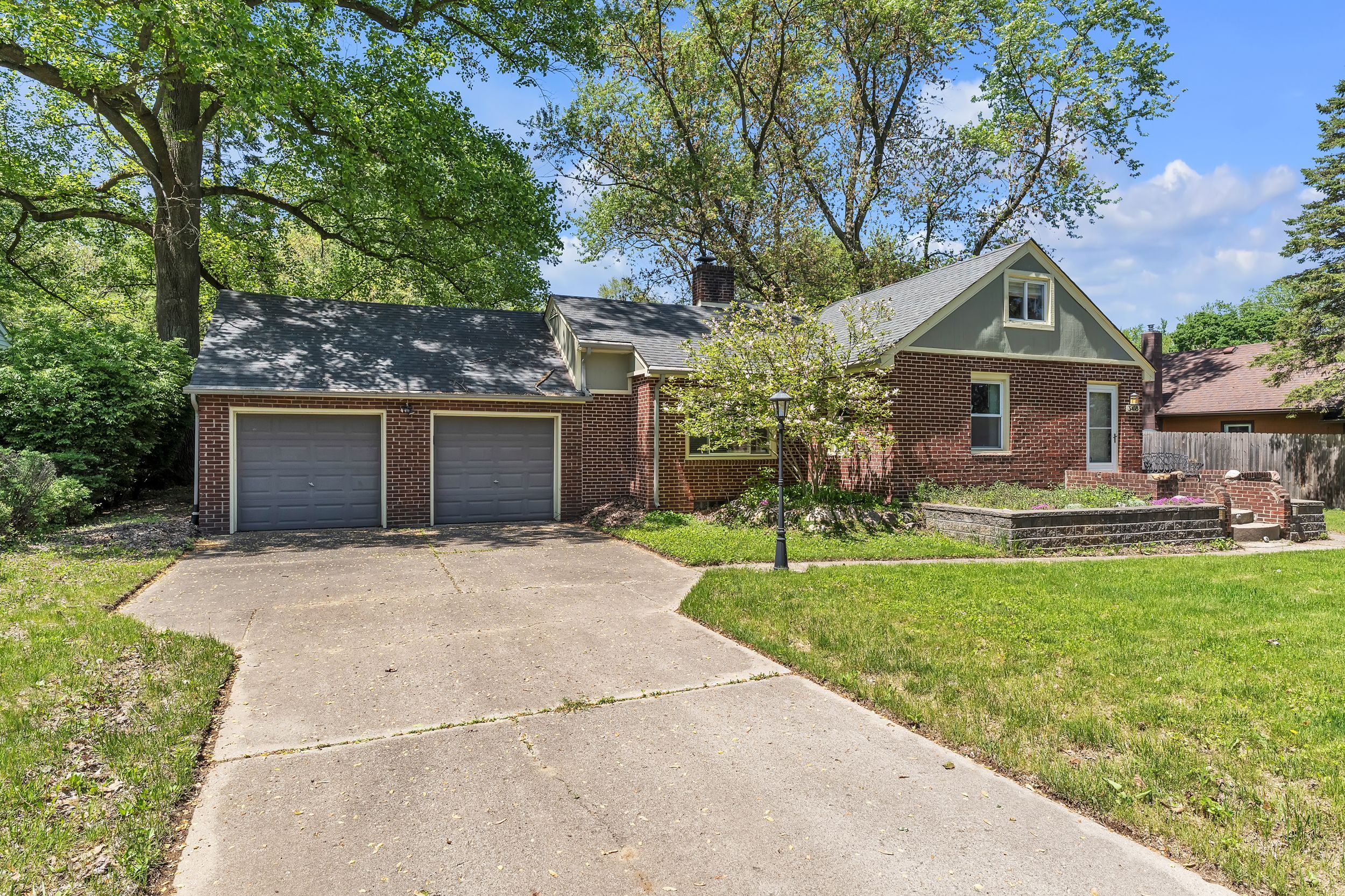 3418 FIELDVIEW Avenue