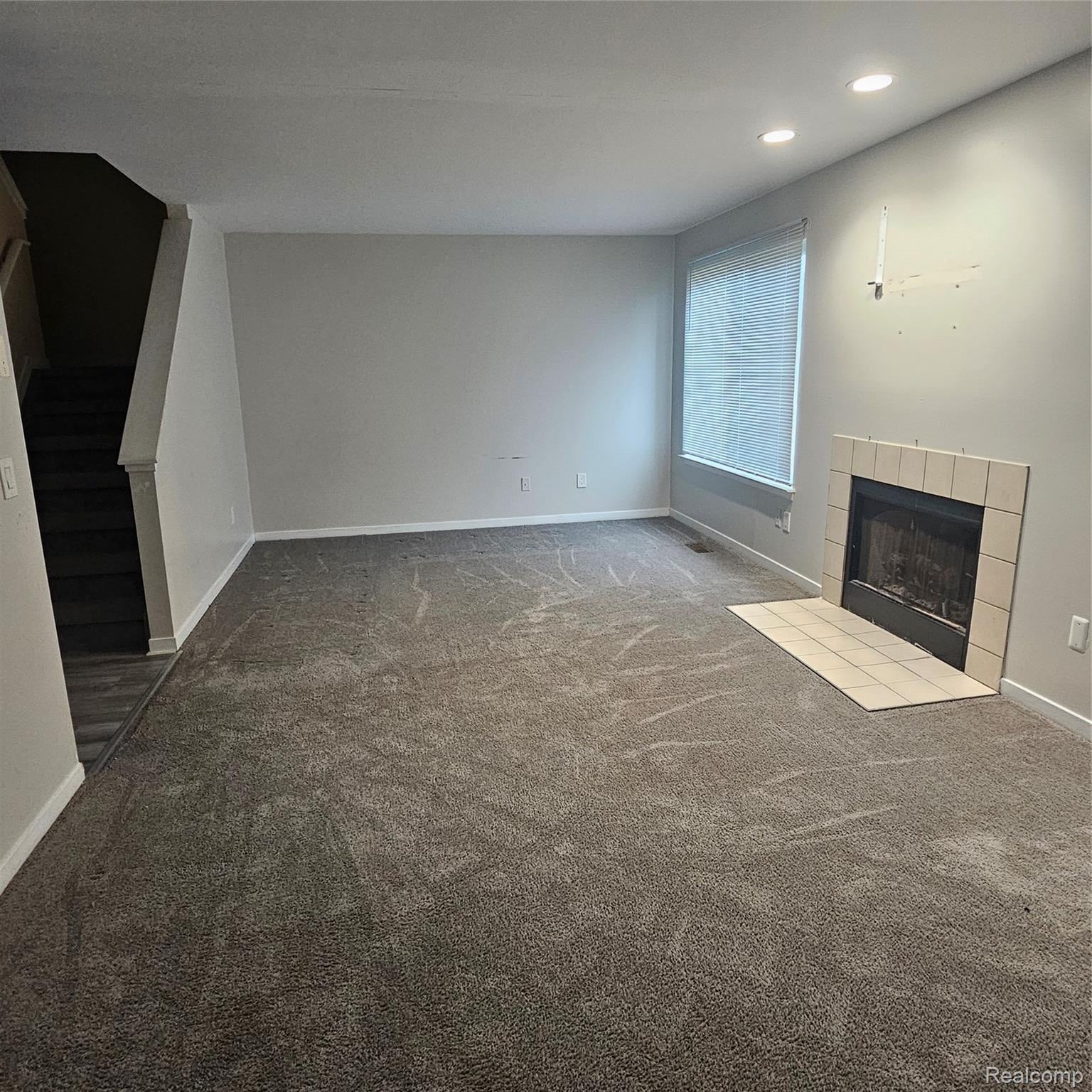 215 Oak Ridge Drive