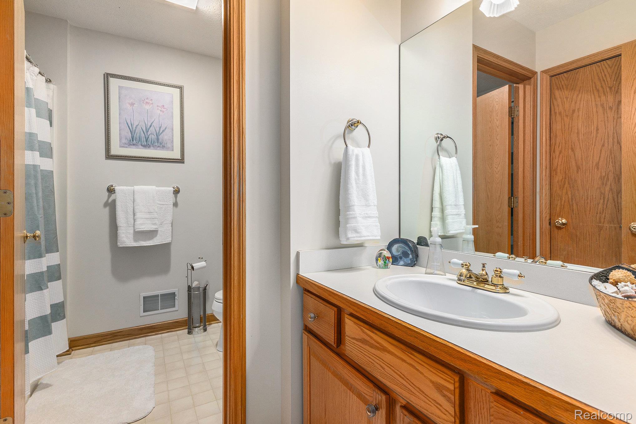 Sciota Township, Michigan 48848, United States, 3 Bedrooms Bedrooms, ,3 BathroomsBathrooms,Residential,Coming Soon,222005