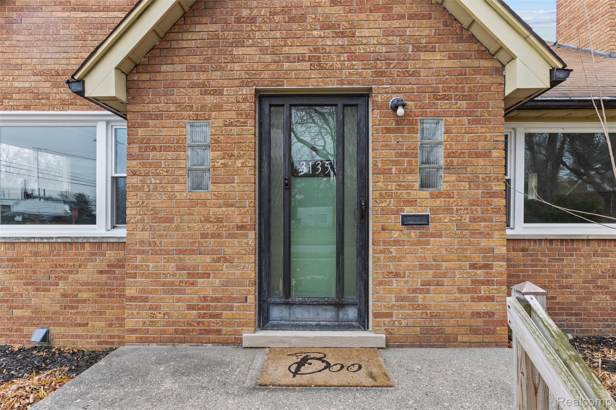 3135 Los Angeles Avenue