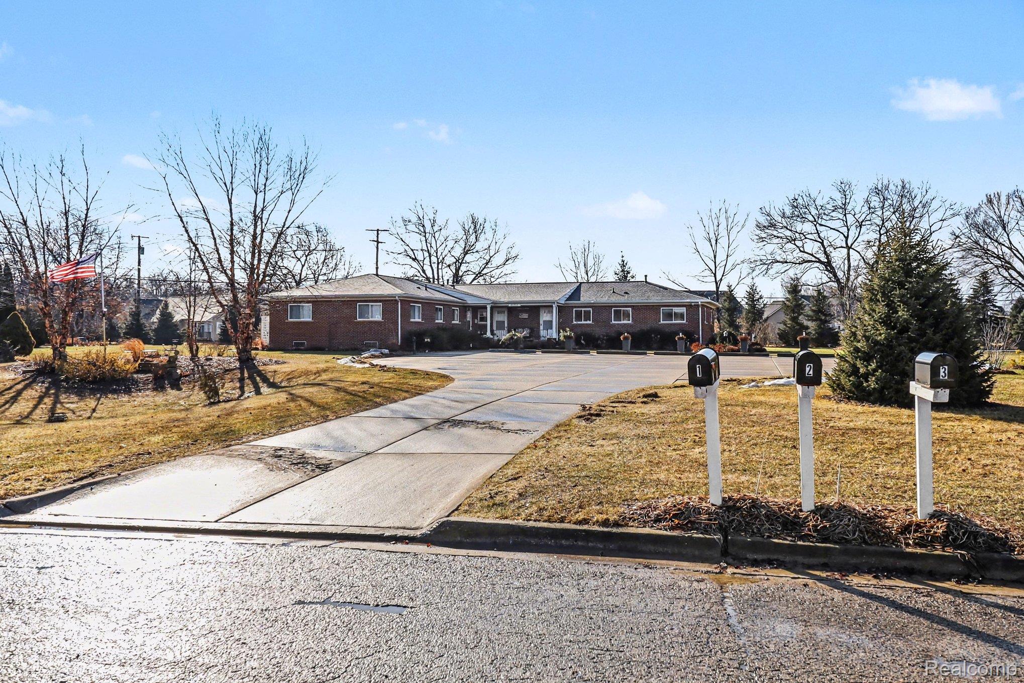 27036 Sandy Hill Lane