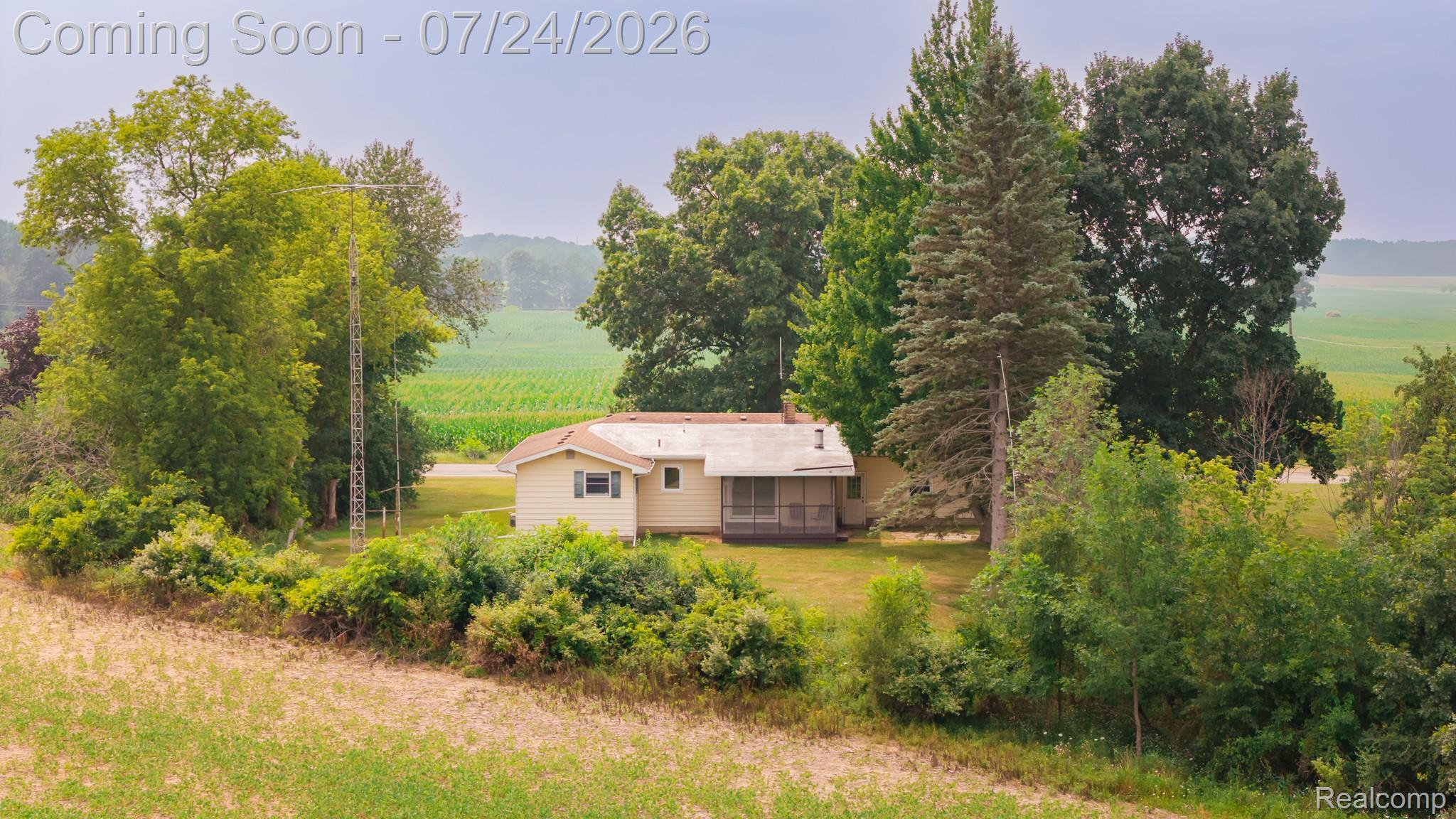 895 Haslett Road E