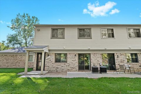 50014 S Jimmy Court 174 New Baltimore City MI 48047