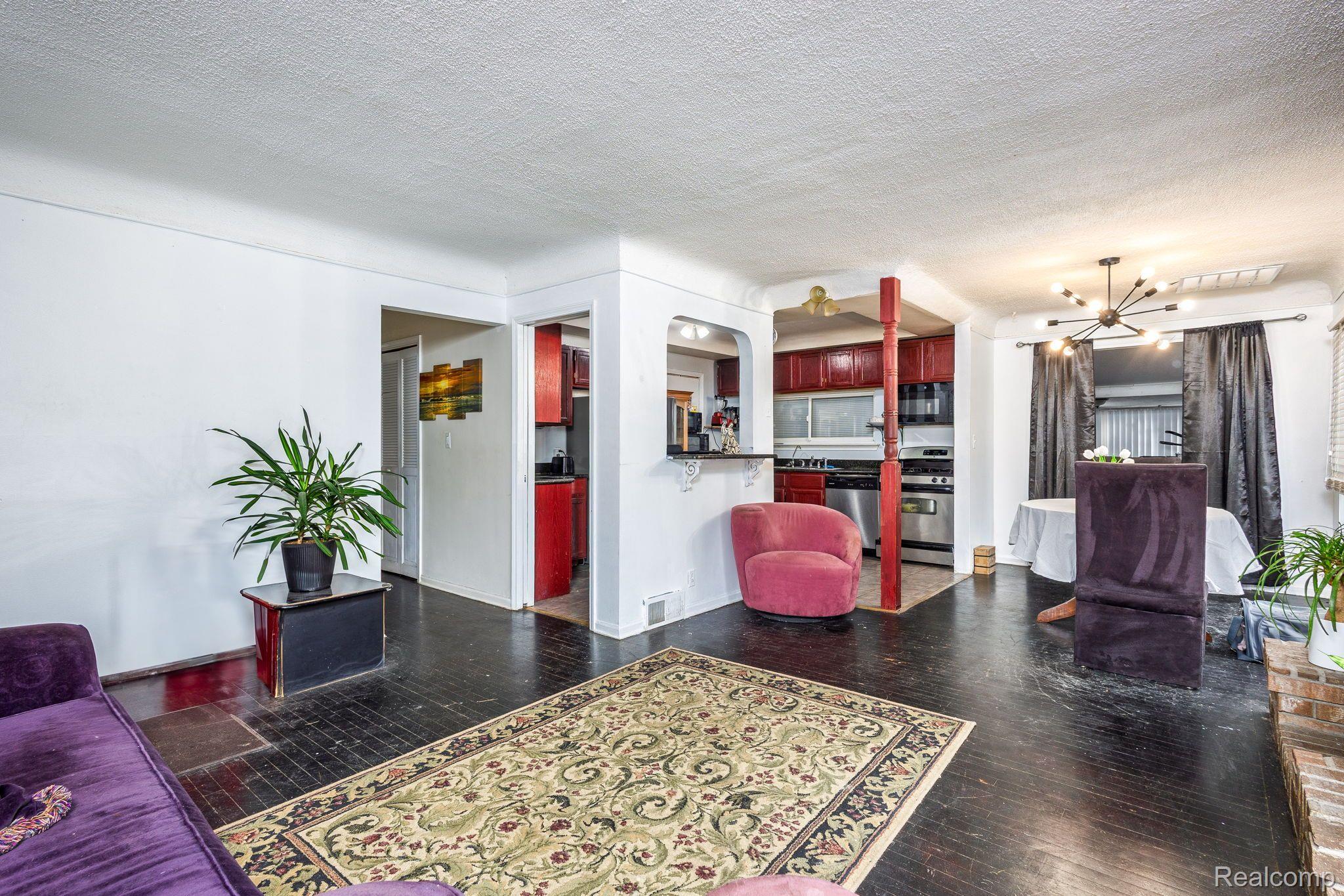 2174 MIDDLEBELT Road
