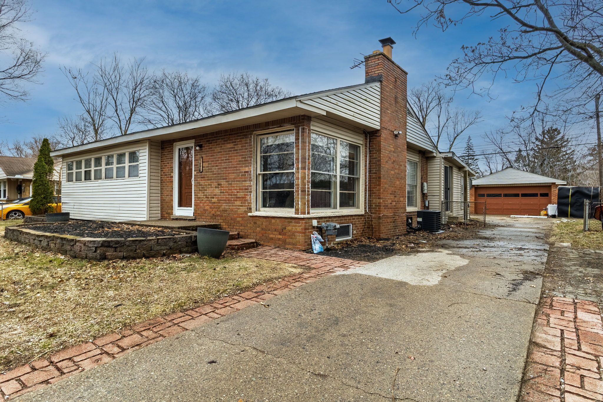 2174 MIDDLEBELT Road