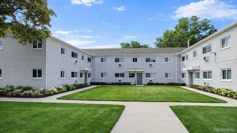 1770 E Woodward Heights Boulevard E3 Hazel Park City MI 48030