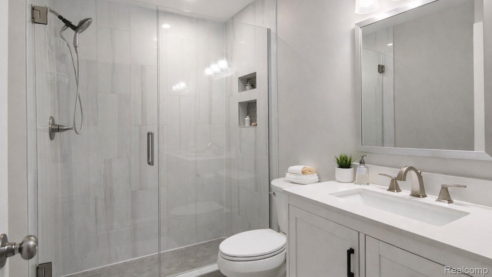 1770 E Woodward Heights Boulevard E3