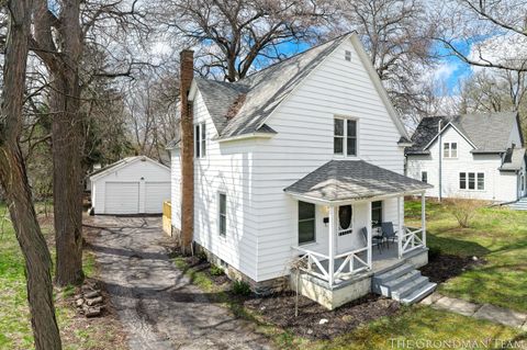 113 N Prospect Street Belding City MI 48809