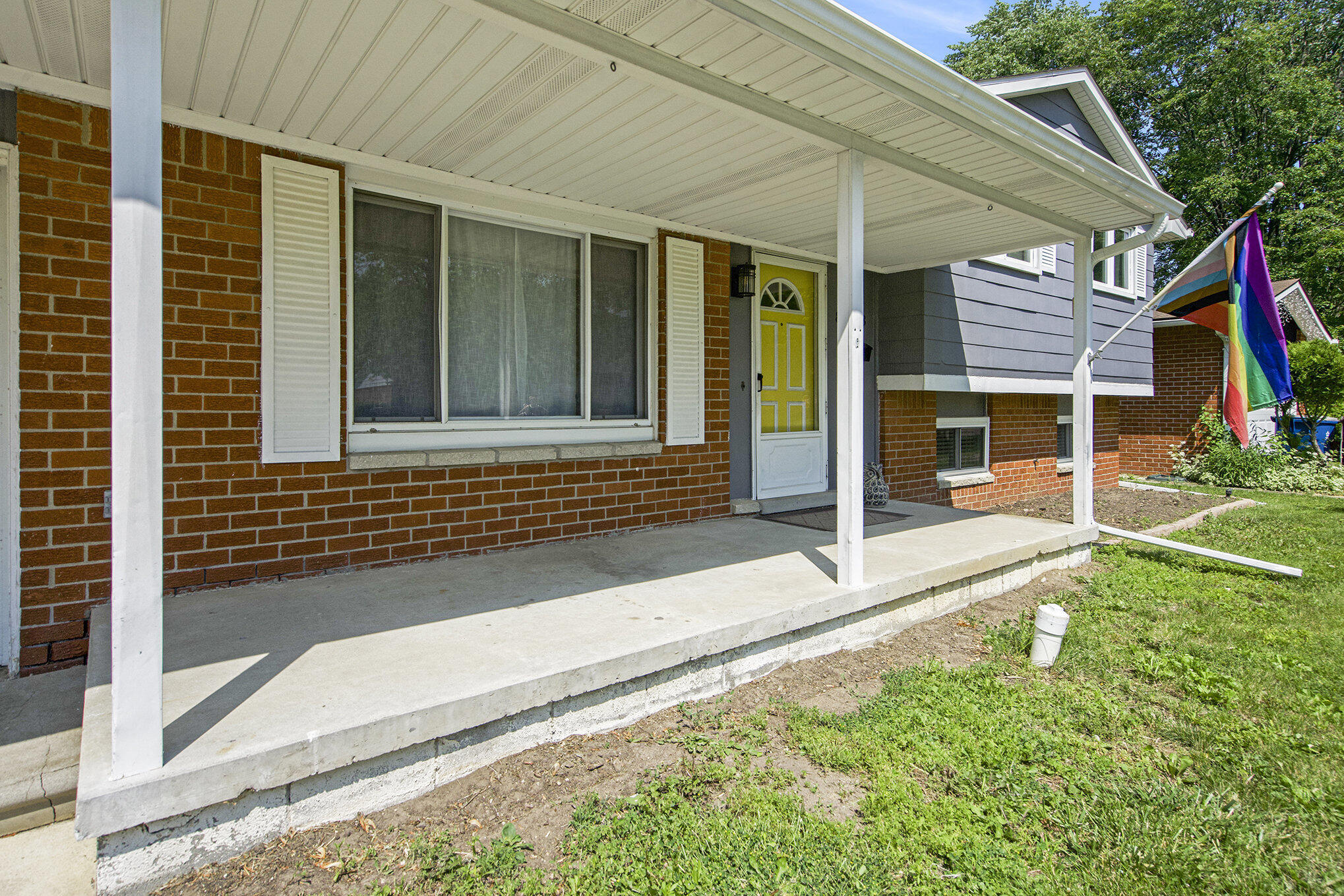8683 Hemlock Court