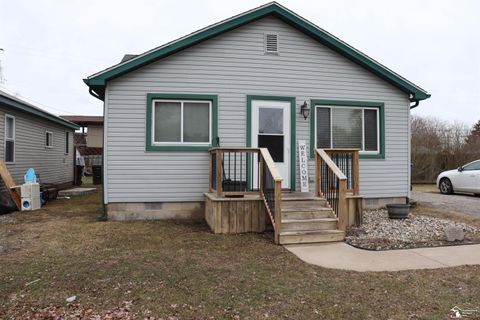 3159 Maplewood Street Frenchtown Township MI 48162