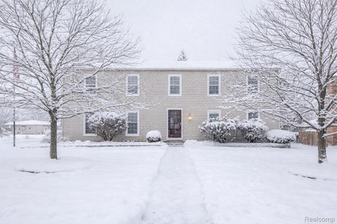 1145 E Fairview Lane Rochester Hills City MI 48306