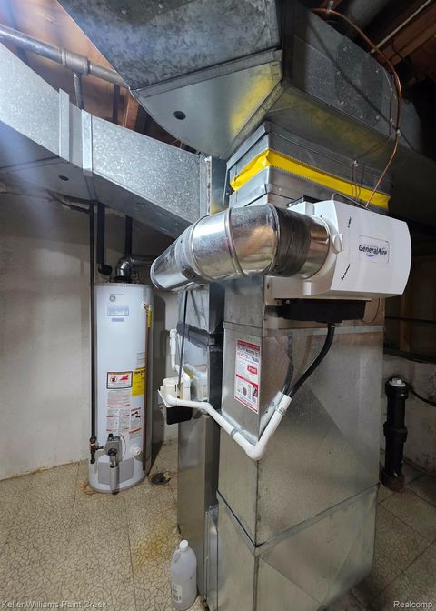 Tiny photo for 4714 Pickwick Drive, Sterling Heights City, MI 48310 (MLS # 20261021806)