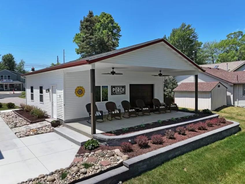 6120 W Houghton Lake Drive