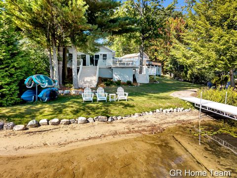 9444 W School Section Lake Drive Morton Township MI 49332