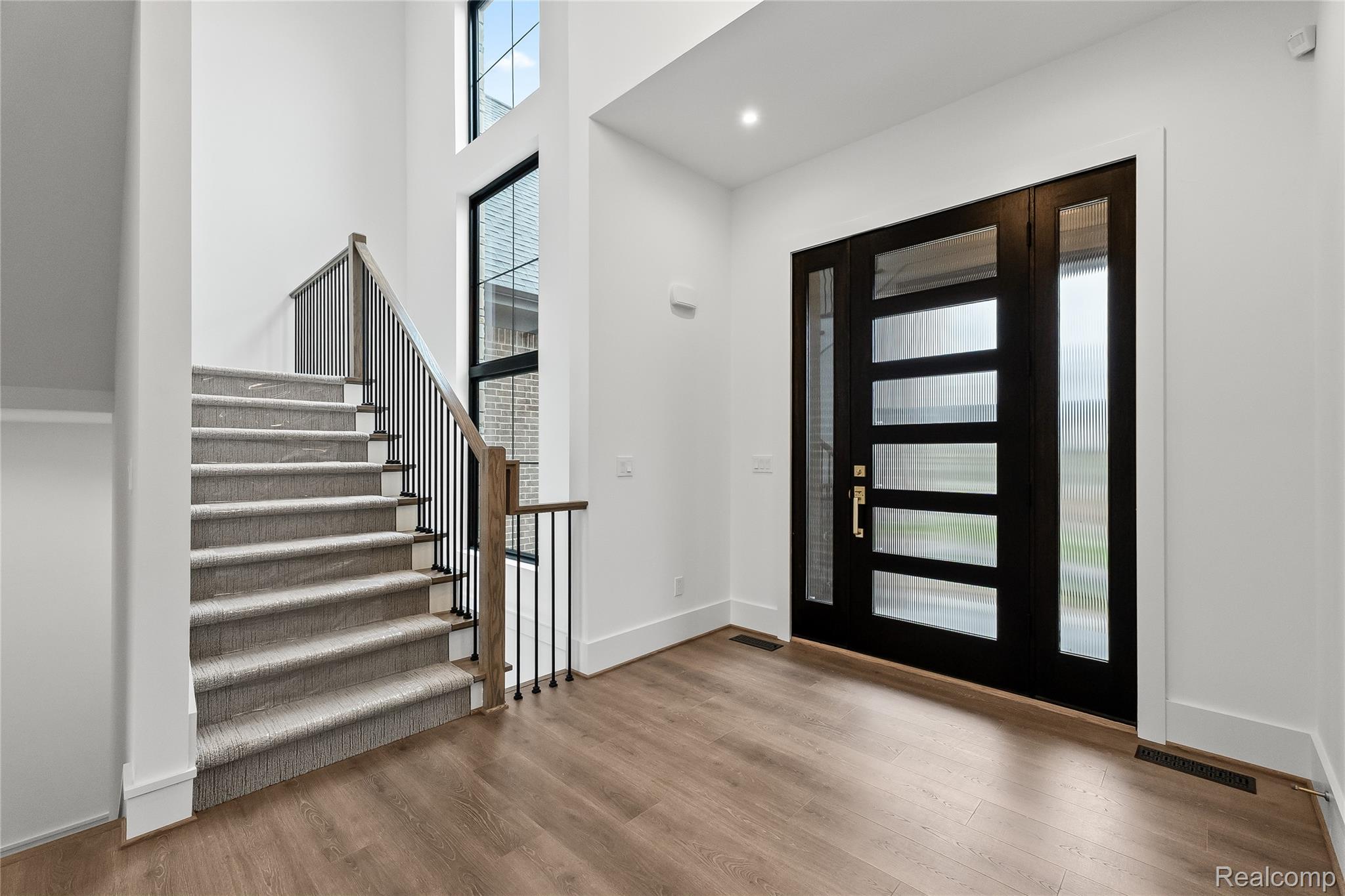 4369 The Heights Boulevard