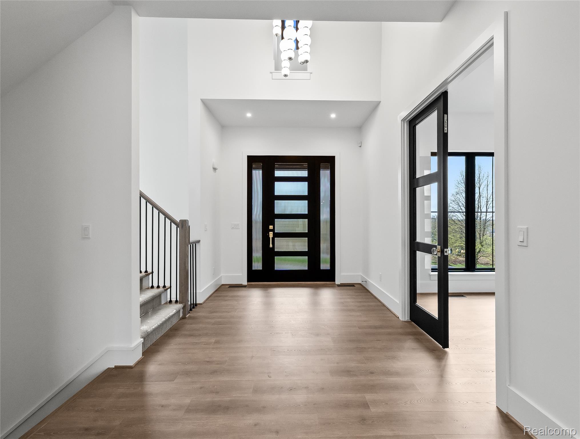 4369 The Heights Boulevard