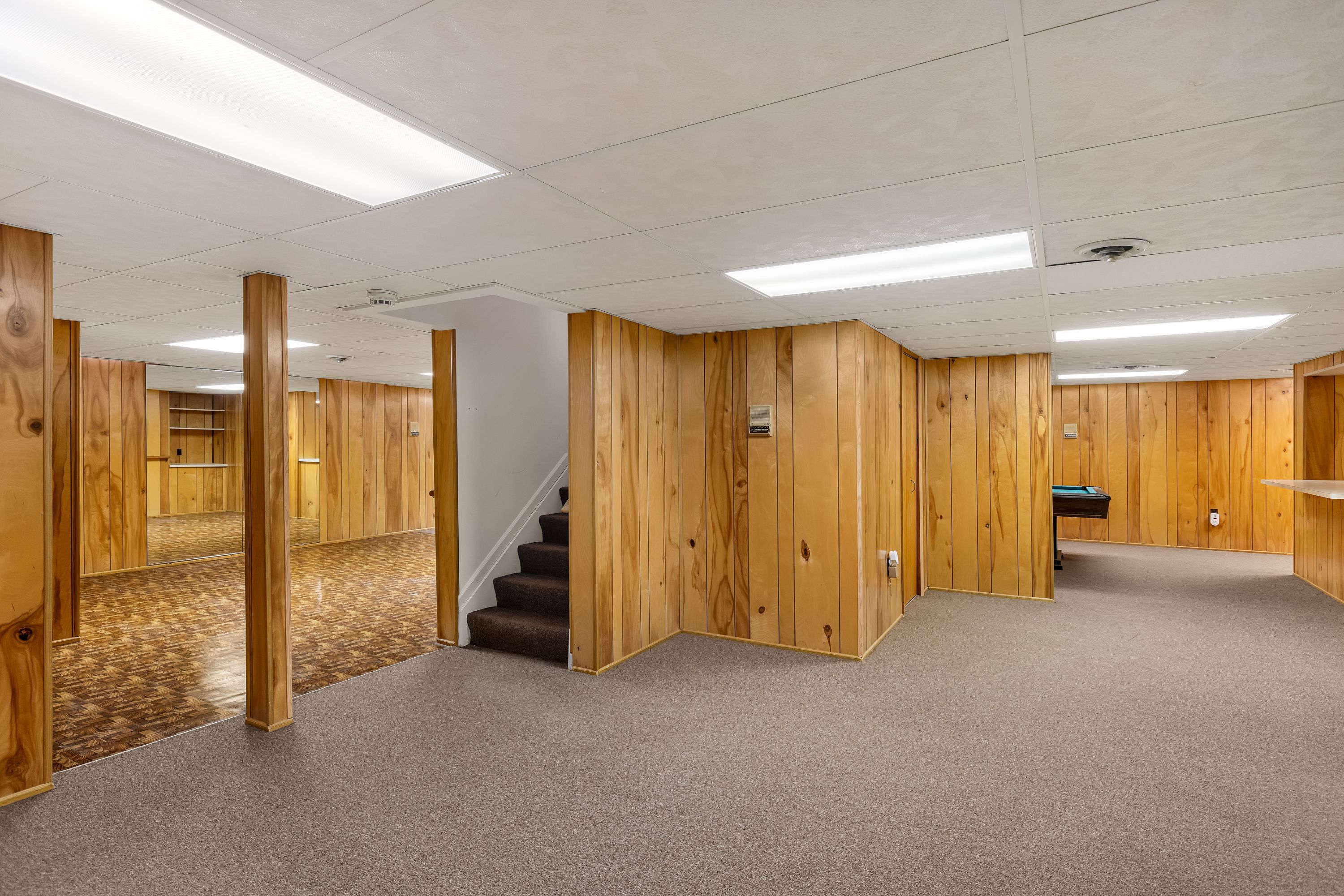 Bloomfield Township, Michigan 48302, United States, 4 Bedrooms Bedrooms, ,5 BathroomsBathrooms,Residential,Pending,81177