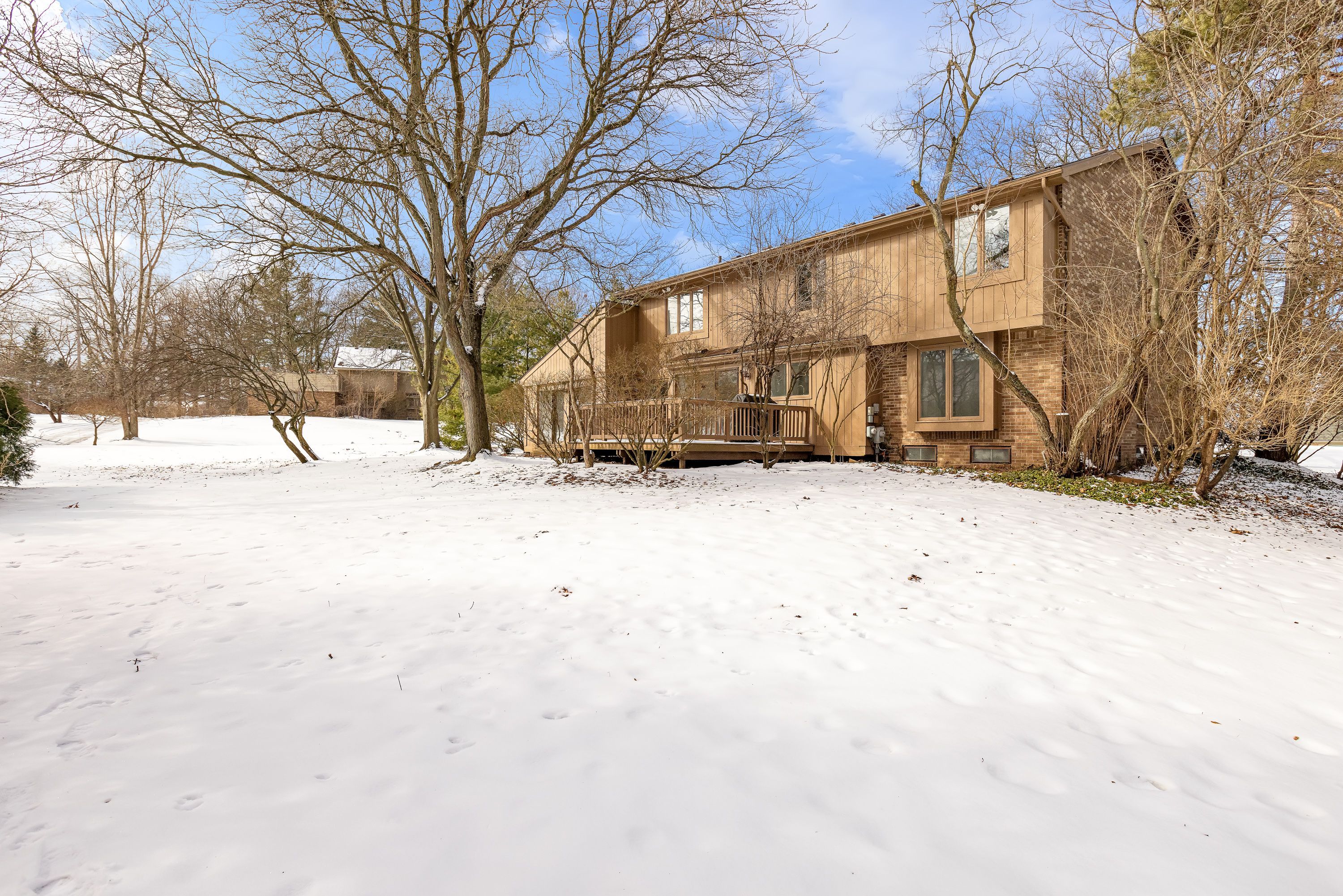 Bloomfield Township, Michigan 48302, United States, 4 Bedrooms Bedrooms, ,5 BathroomsBathrooms,Residential,Pending,81177