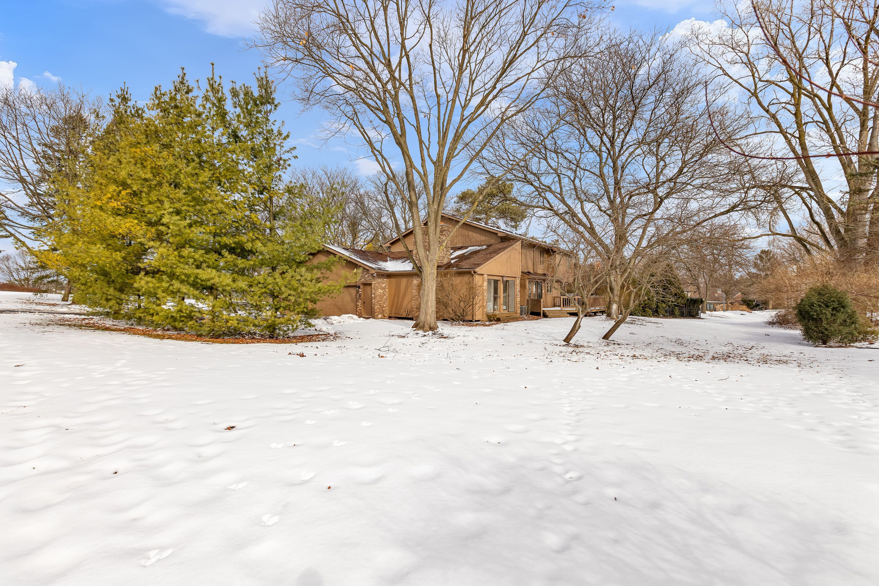 Bloomfield Township, Michigan 48302, United States, 4 Bedrooms Bedrooms, ,5 BathroomsBathrooms,Residential,Pending,81177