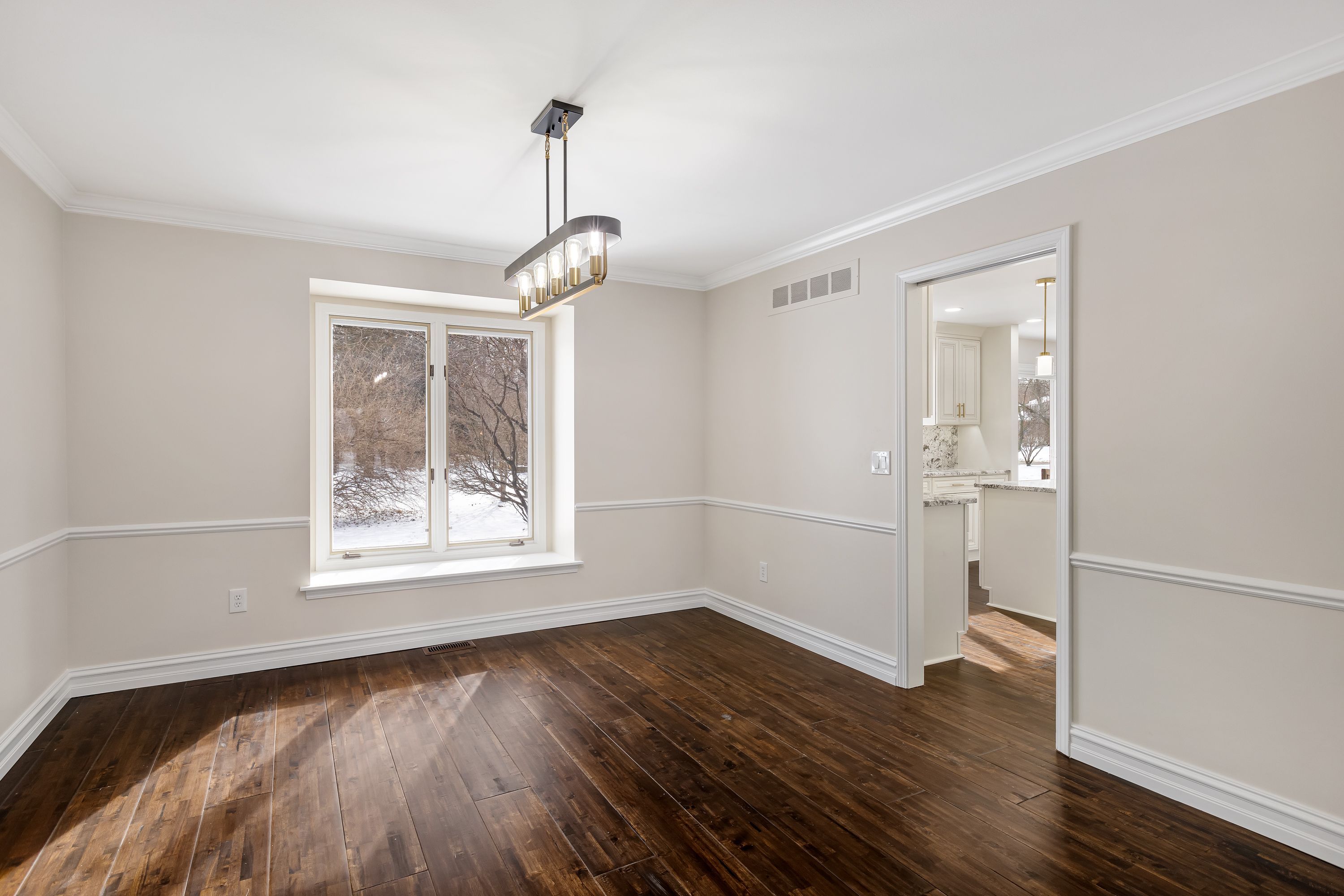 Bloomfield Township, Michigan 48302, United States, 4 Bedrooms Bedrooms, ,5 BathroomsBathrooms,Residential,Pending,81177