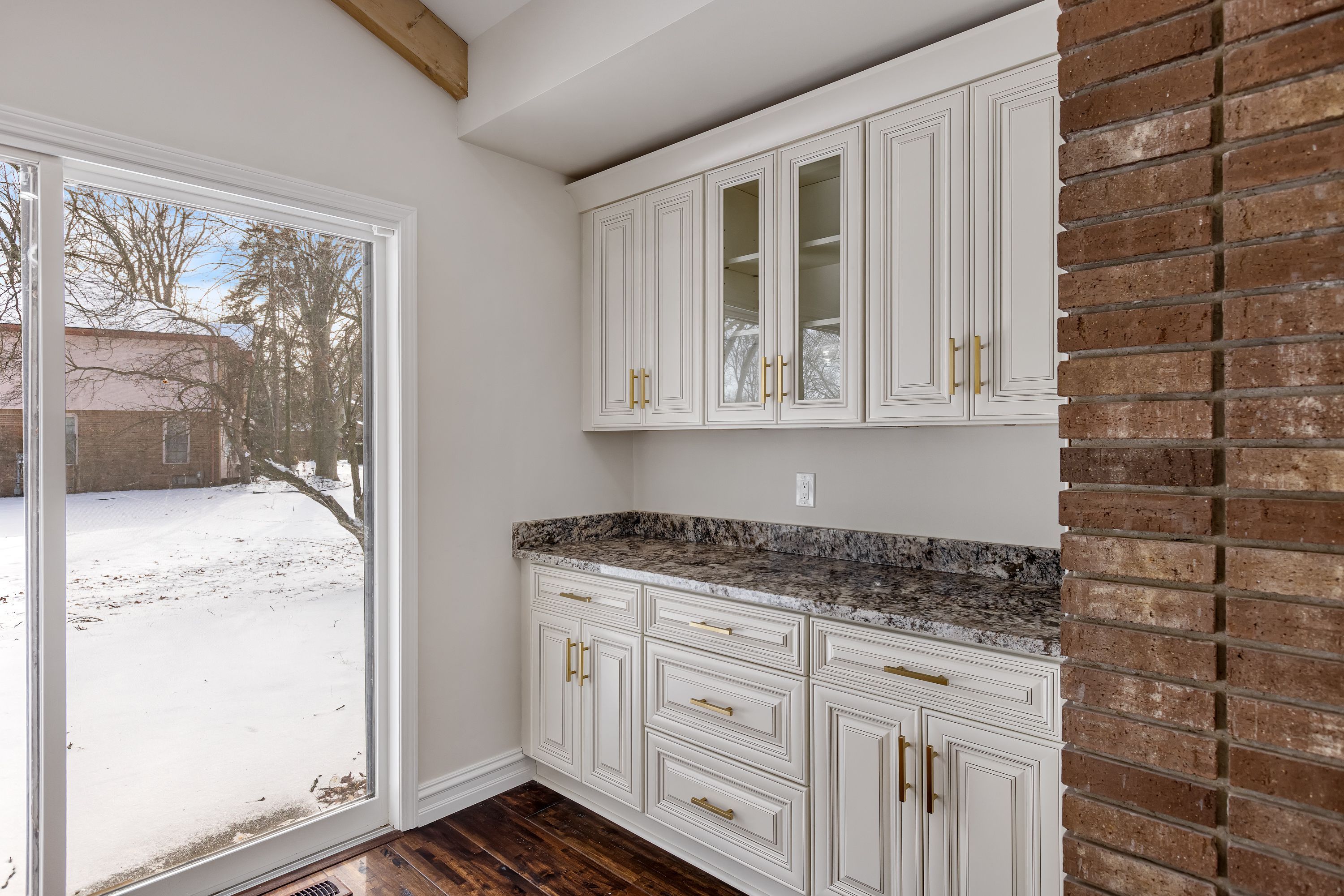 Bloomfield Township, Michigan 48302, United States, 4 Bedrooms Bedrooms, ,5 BathroomsBathrooms,Residential,Pending,81177