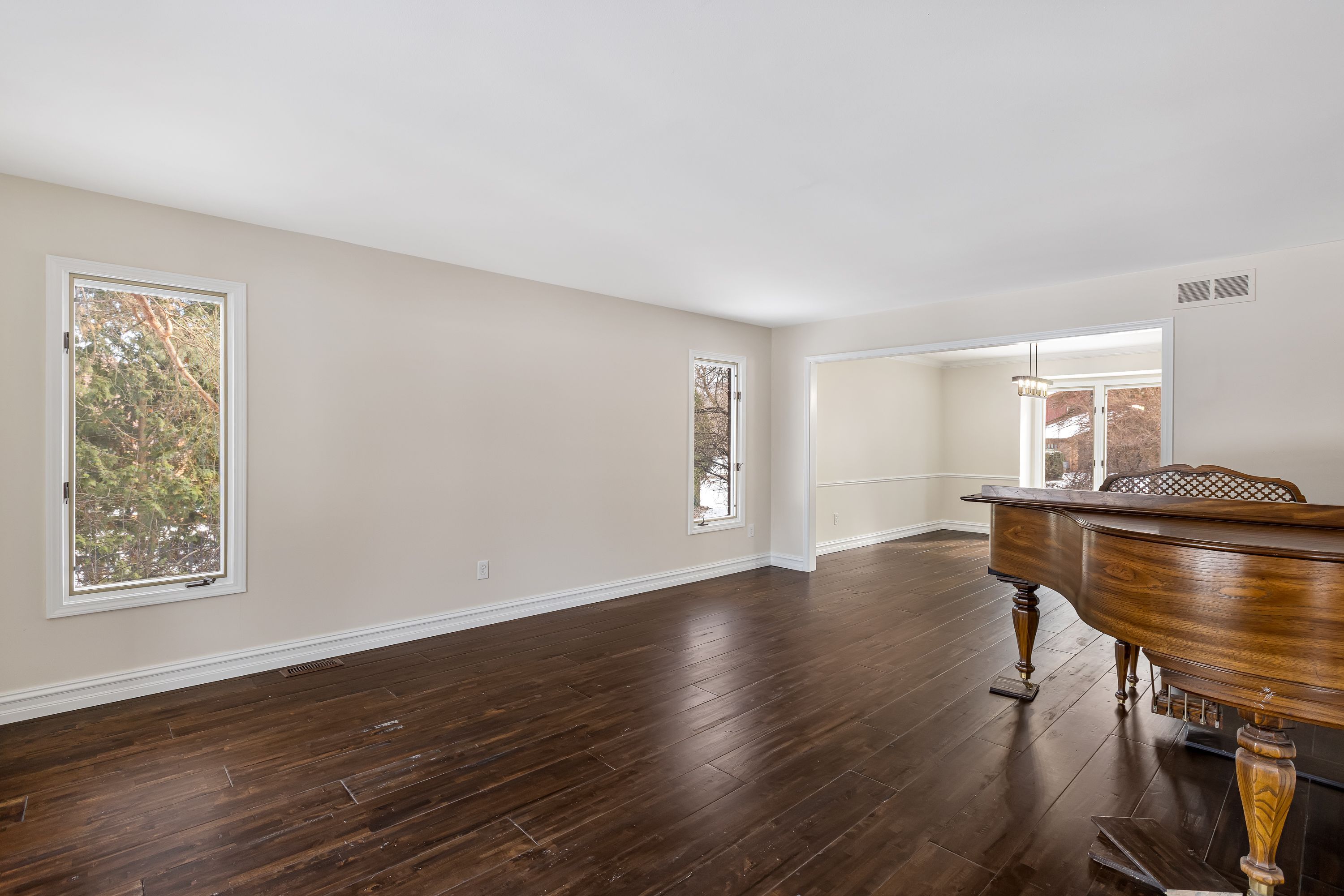 Bloomfield Township, Michigan 48302, United States, 4 Bedrooms Bedrooms, ,5 BathroomsBathrooms,Residential,Pending,81177